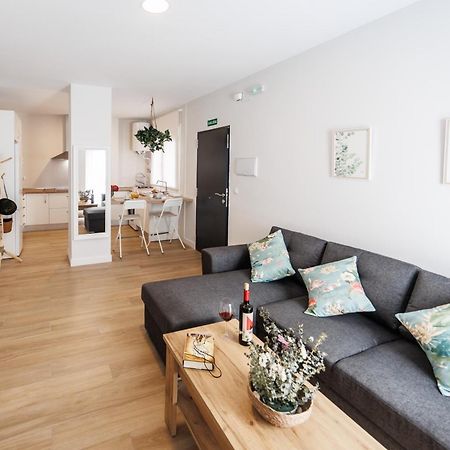 Apartamentos Luxury Suites Syrah アルメンドラレホ エクステリア 写真